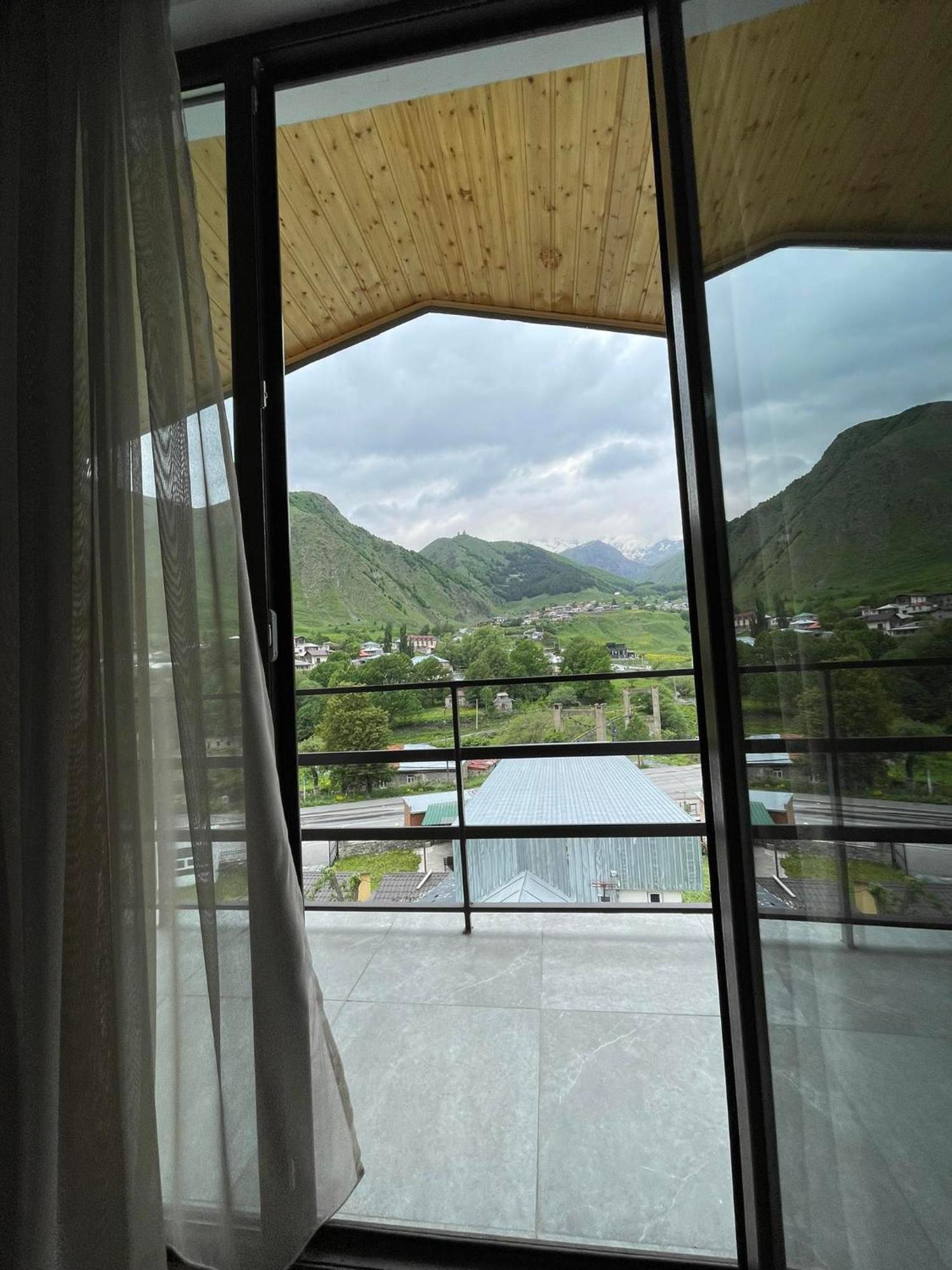 Hotel Shina Stepancminda Zewnętrze zdjęcie